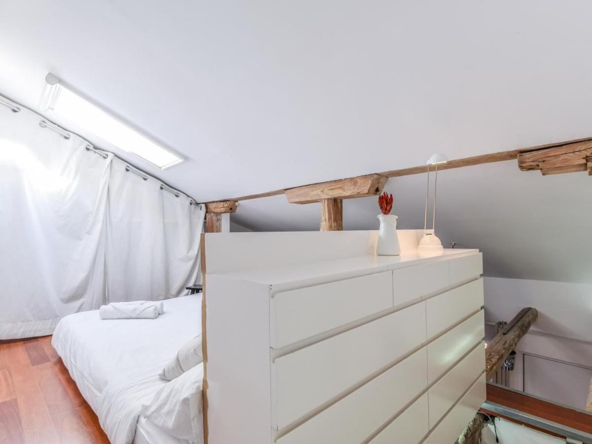 Apartamento Con Doble Altura En Lavapies Alquiler Temporal